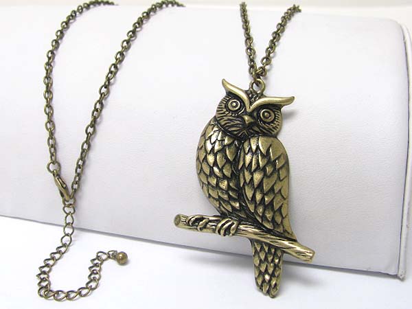 Burnish metal owl pendant long necklace