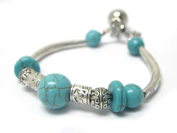 Turquoise stone and filigree metal link bracelet