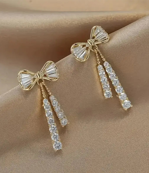 Crystal bow and bar drop earring