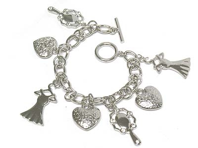 Crystal deco skirt heart and mirror charm toggle bracelet