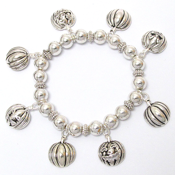 Halloween pumpkin charm stretch bracelet