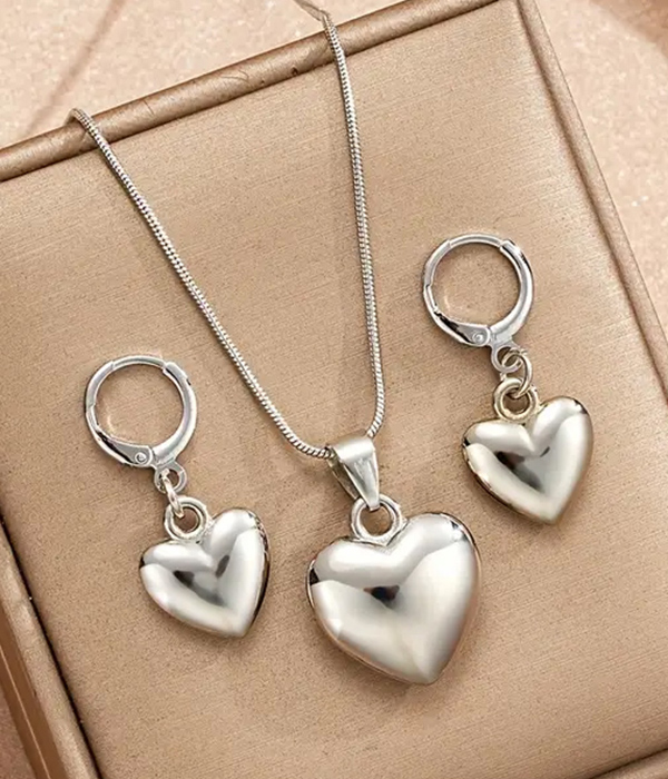 Puffy heart pendant necklace earring set