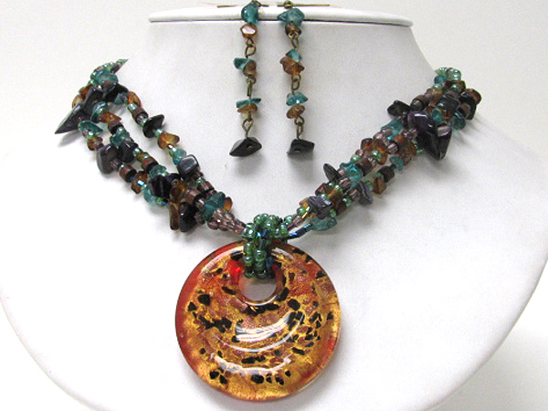 Murano glass medallion pendant and multi chipstone chain necklace earring set