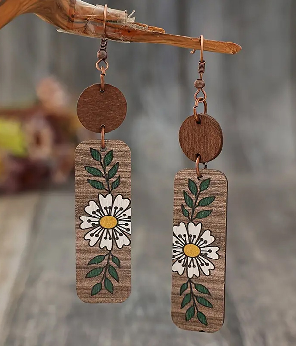 Vintage flower print wood bar earring