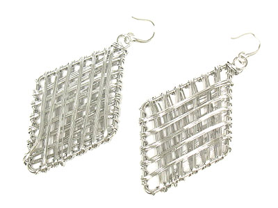 Metal mesh traperzoid earring