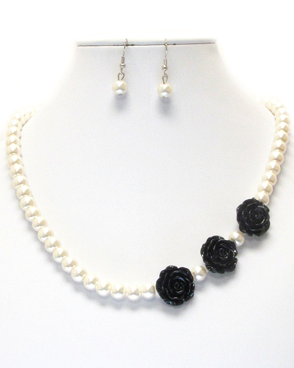 Flower on side pearl necklace earring set