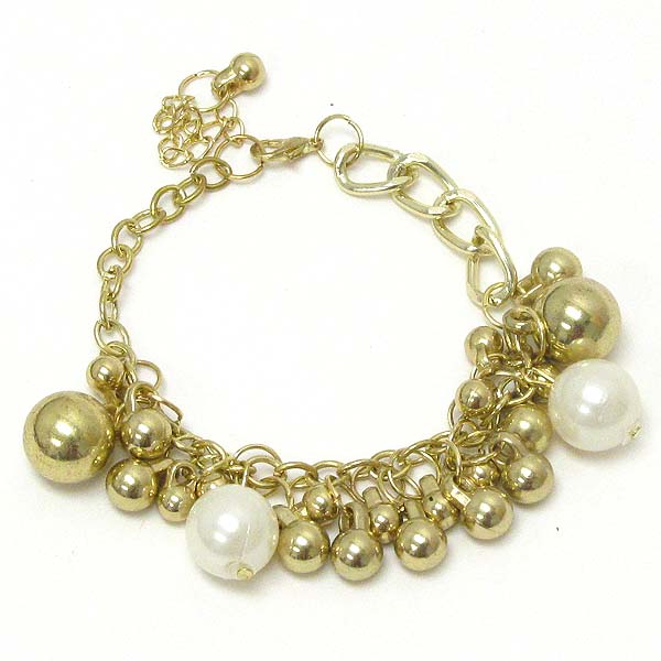 Multi pearl and metal ball dangle bracelet