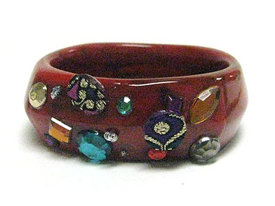 Stone and art deco acryl bangle