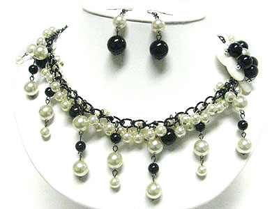 Pearl beads and chain hanging drop necklace set