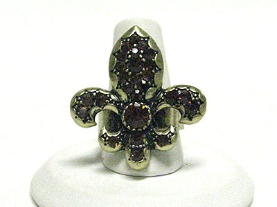 Crystal fleur de lis adjustable size ring