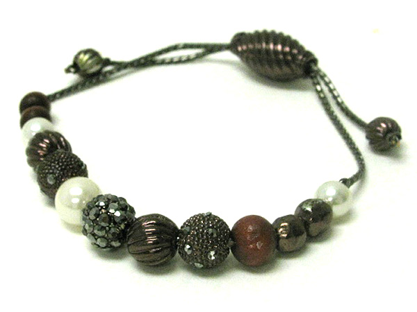 Multi crystal and metal ball link pull tie friendship bracelet