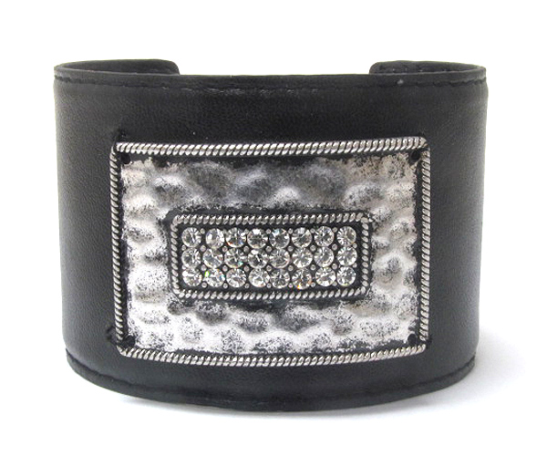 Crystal center deco on hammered plate leatherette adjustable bracelet