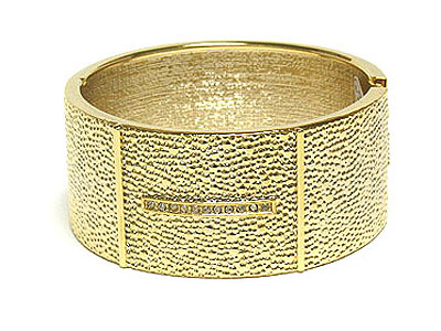 Sanded metal gold tone hinge bangle