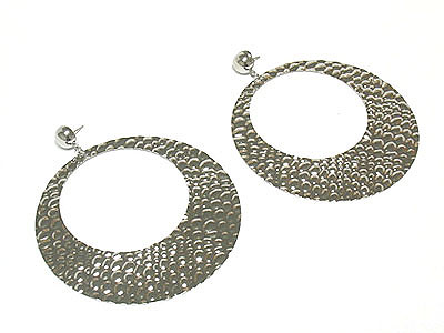 Embossed round metal earring