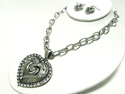 Crystal edge metal heart pendant necklace set