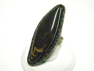 Long marblic stone adjustable ring