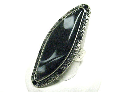 Long marblic stone adjustable ring