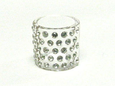 Crystal stud acryl fashion ring