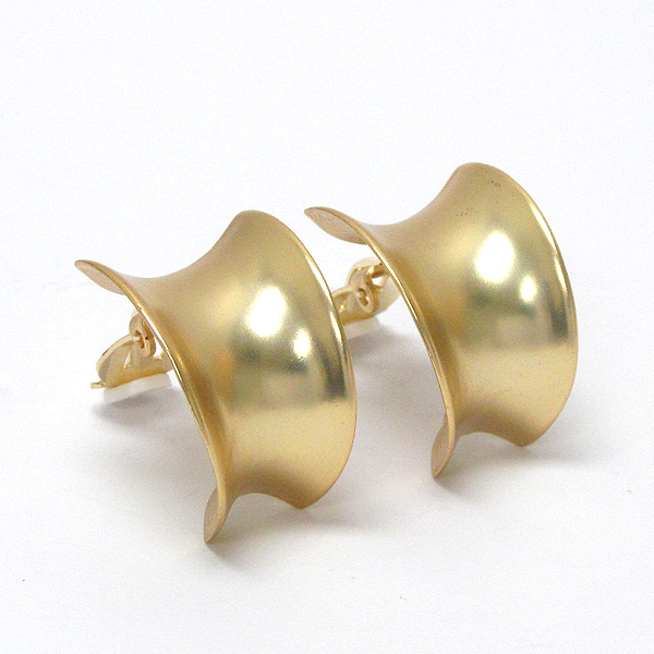 Polish curved metal clip on earring