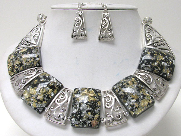 Glittering formica nugget and filigree metal link choker and earring set