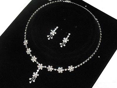 Rhinestone boutique styleflower pattern necklace and earring set