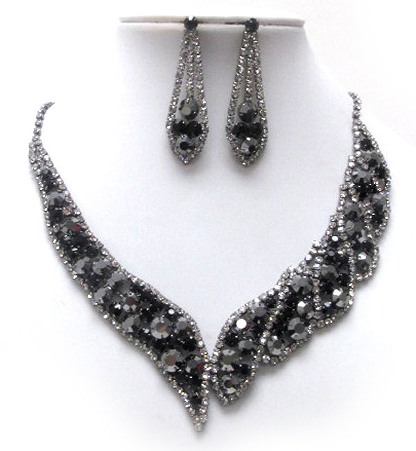 Multi crystal and wavy fashion bubbled bib style party neckalce earring set