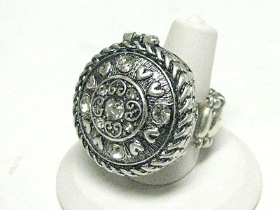 Crystal stud filigree metal round locket adjustable ring