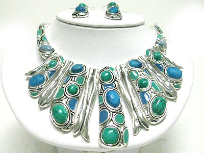 Ethnic style turquoise accent metal bar drop necklace set