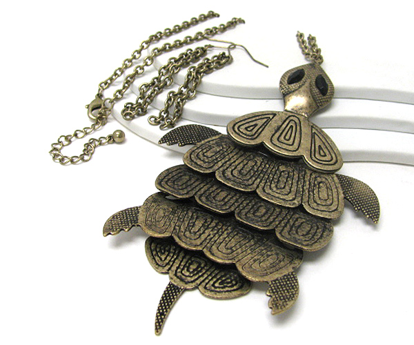 Metal art turtle pendant long chain necklace