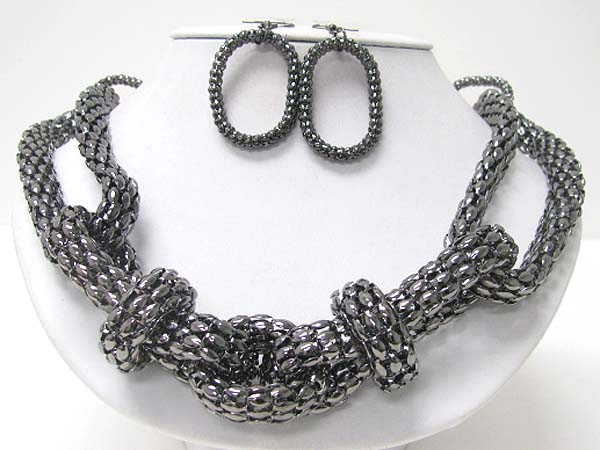 Flat metal mesh chain link necklace earring set