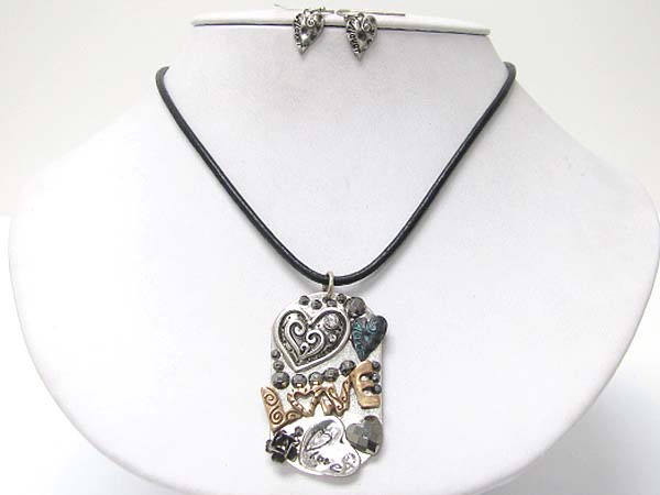 Metal art deco love pendant necklace earring set