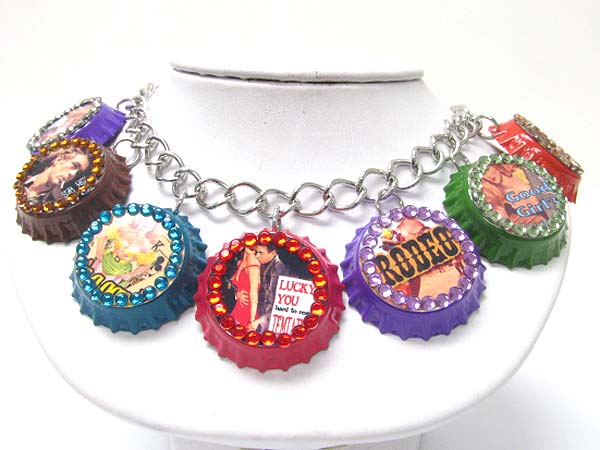 Bottle cap art charm dangle necklace set?