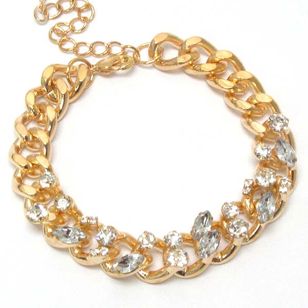 Multi crystal deco on thick chain bracelet