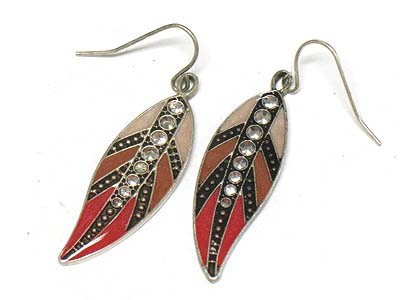 Crystal paved leaf shape earring