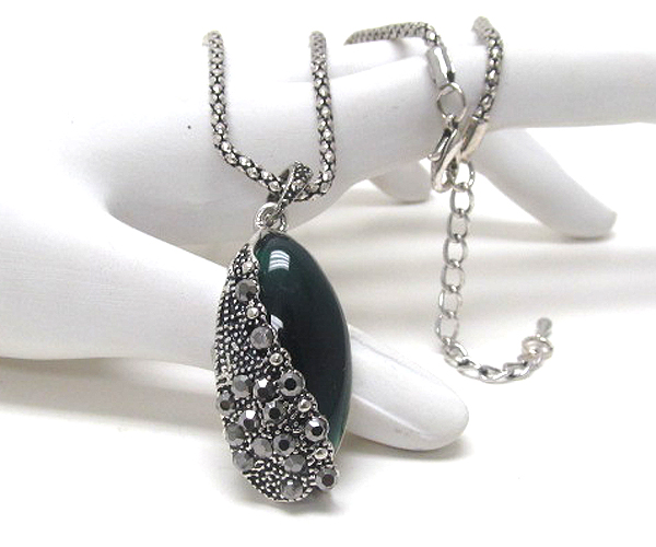 Crystal metal casting and oval acrylic stone necklace 