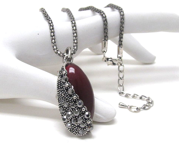 Crystal metal casting and oval acrylic stone necklace 