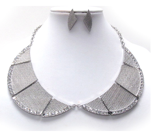 Crystal deco textured collar necklace earring set