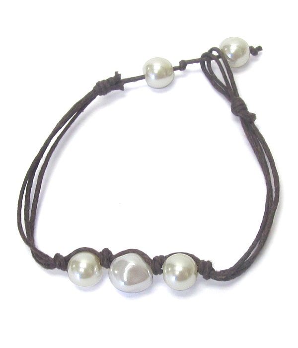 Freshwater pearl cord bracelet