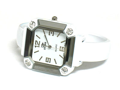 Crystal on four edge and glass cut bangle watch