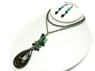 Murano glass tear drop pendant multi chip stone cluster necklace set