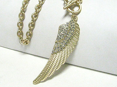 Crystal stud wing pendant toggle chain necklace