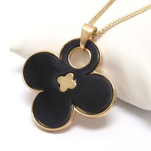 Designer style clover pendant nekclace