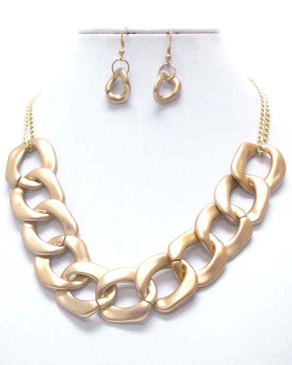 Acrylic thick chain necklace earring set