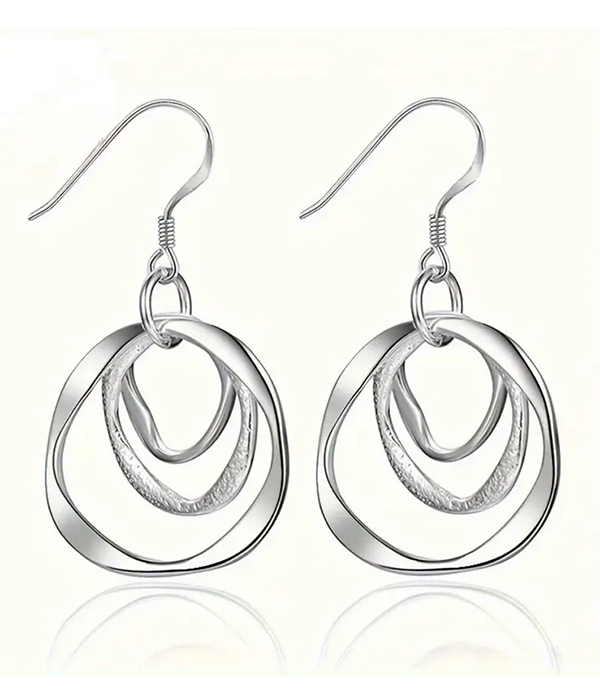 Triple tiwst hoop earring