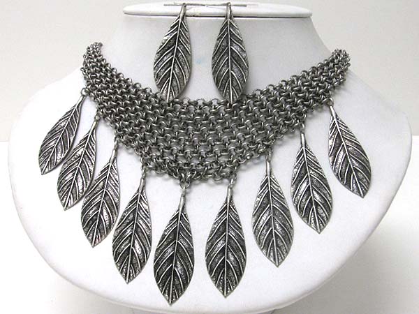 Multi metal leaf drop and net chain necklace earring set