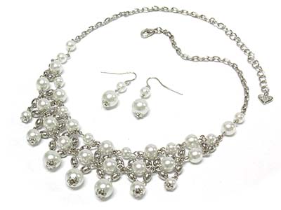 Boutique style glamour pearl beads necklace and earring set 