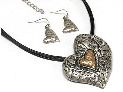 Casting metal heart and multi cords necklace and earring set 