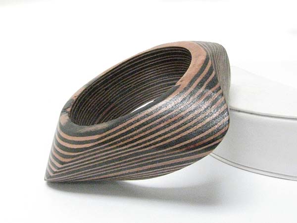 Carved wood fashion bangle