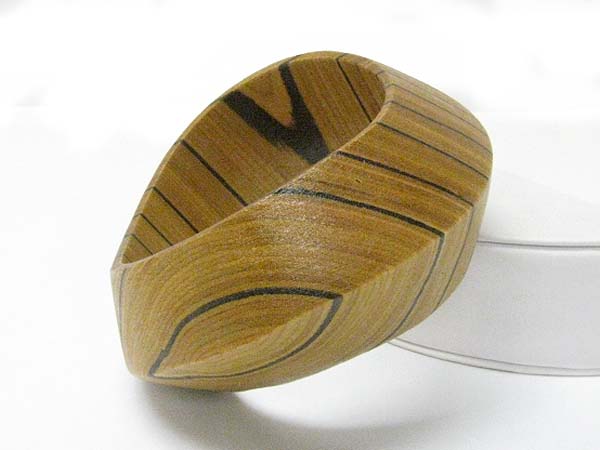 Carved wood fashion bangle