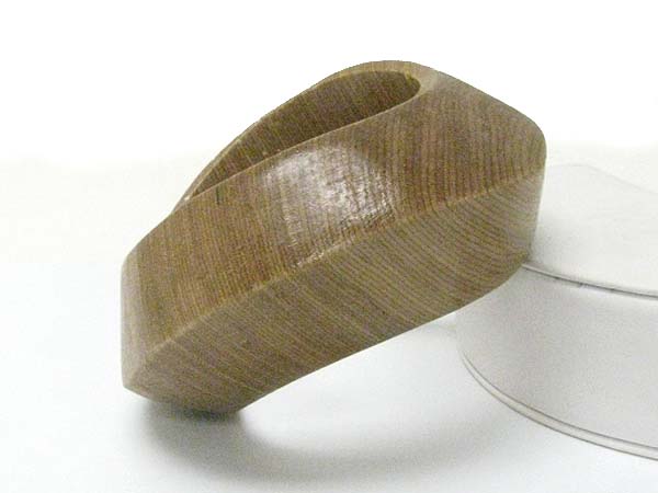 Carved wood fashion bangle